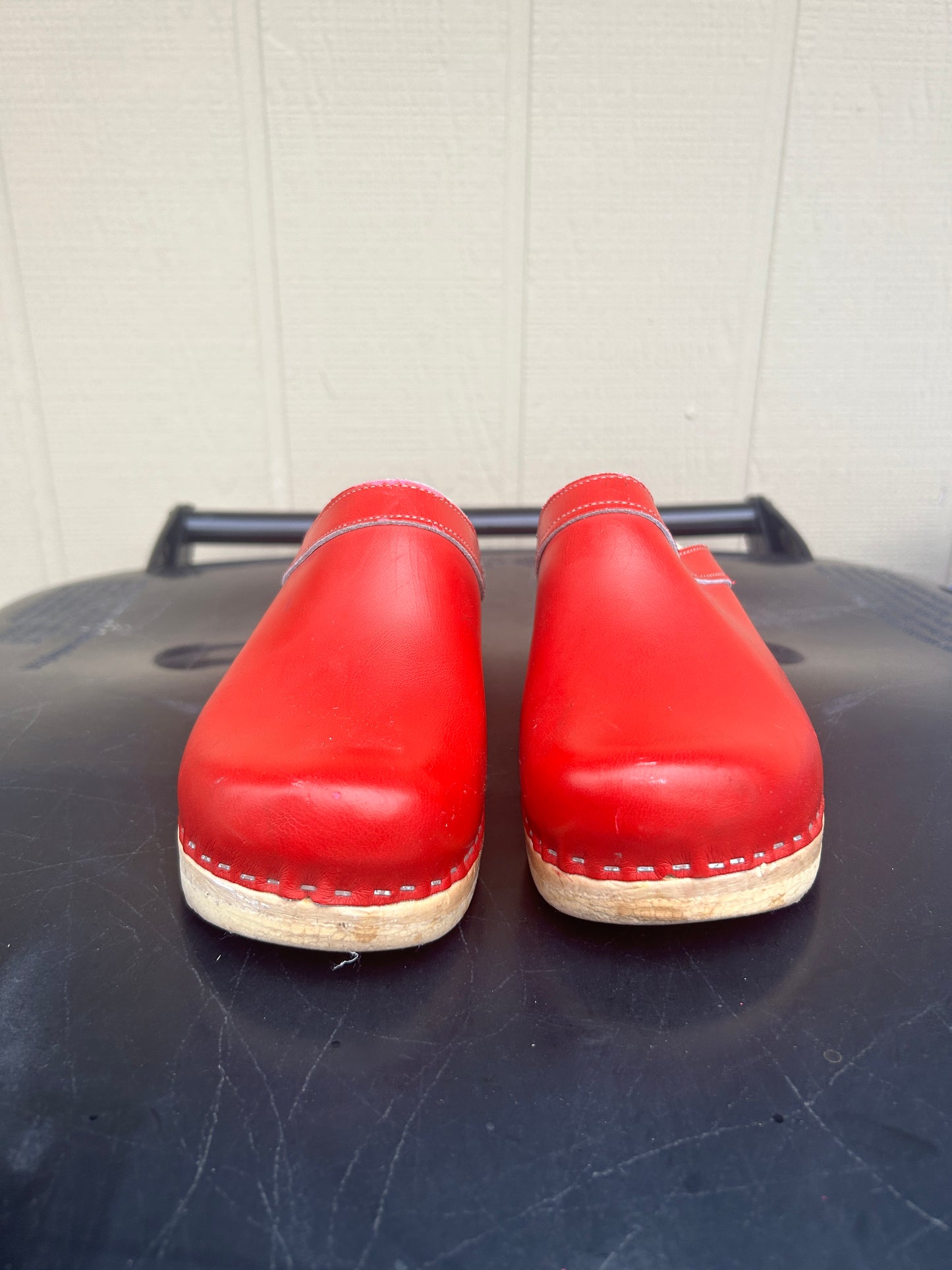 Clogs in Red
