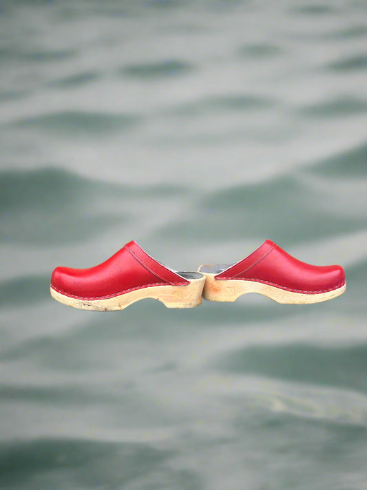 Clogs in Red